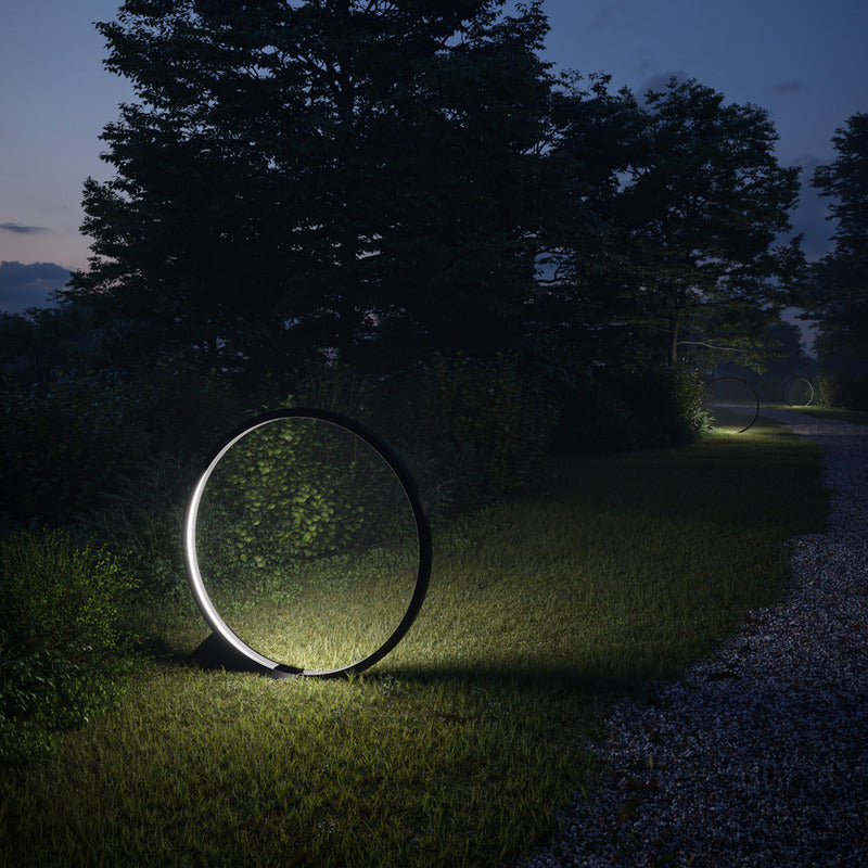 "O" Outdoor Floor Lamp - Image 4